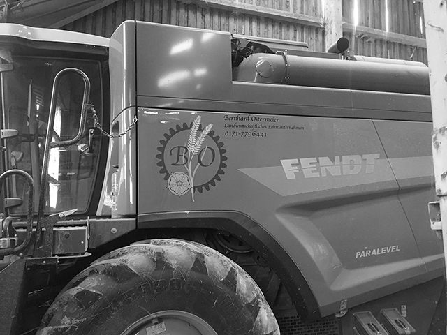 Bernhard Ostermeier; Mähdrescher Fendt